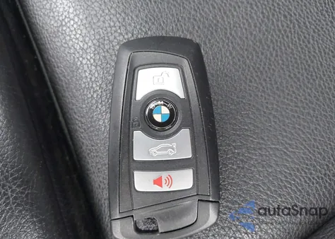 2013 BMW 550I xDrive z USA, uszkodzony, nr VIN WBAFU9C50DDY71650